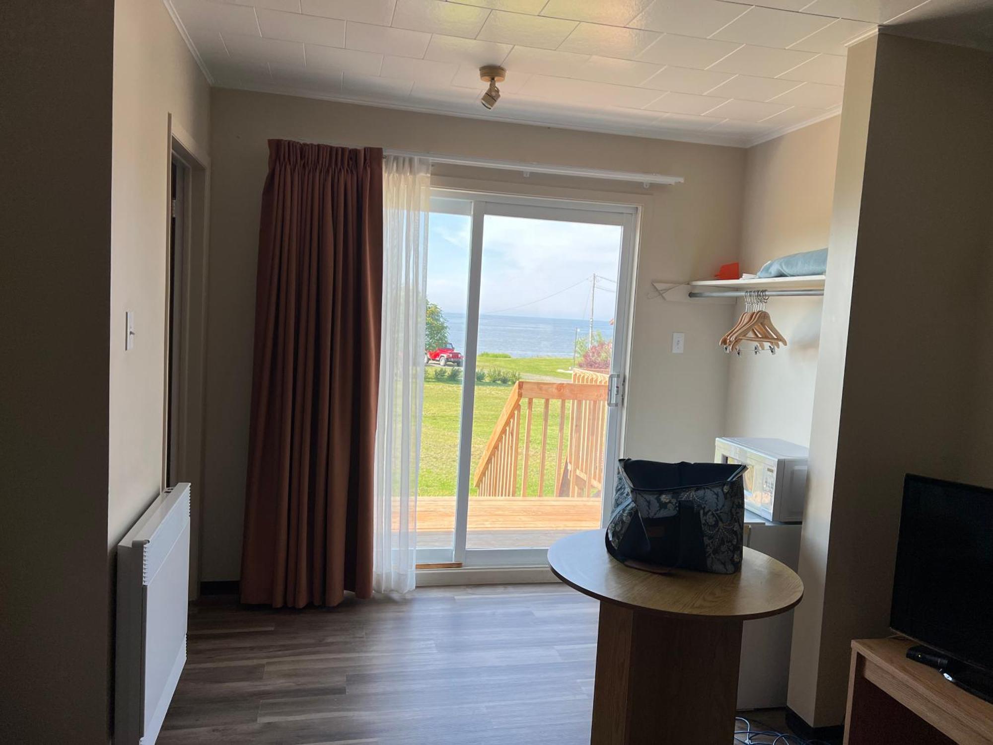 Le Campagnard Hotell Matane Exteriör bild